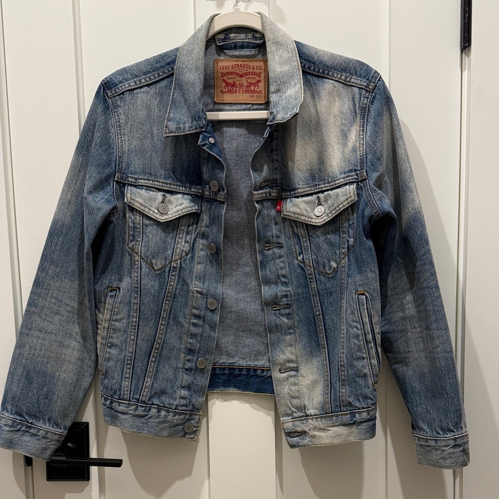 Levi's Faded Light Blue Denim Trucker Jacket